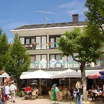 Bed and Breakfast Gaestehaus Cafe Heck
