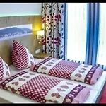 Gaestehaus Cafe Heck 3* Titisee-Neustadt