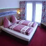 Bed and Breakfast Gaestehaus Cafe Heck