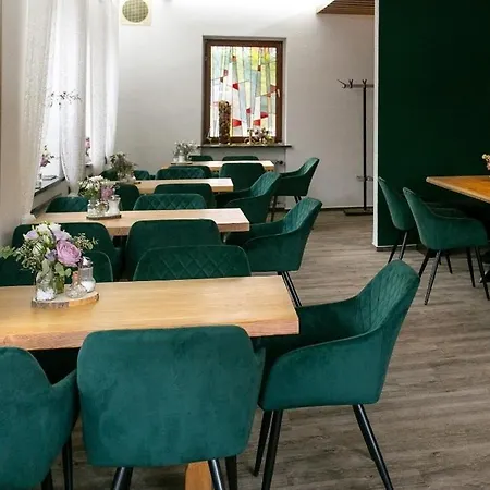Panzió Gaestehaus Cafe Heck Titisee-Neustadt