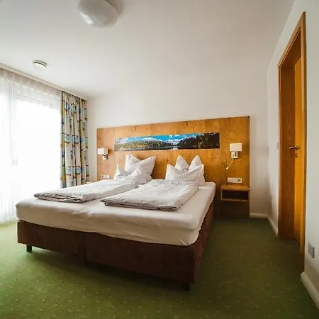 Gaestehaus Cafe Heck 3*