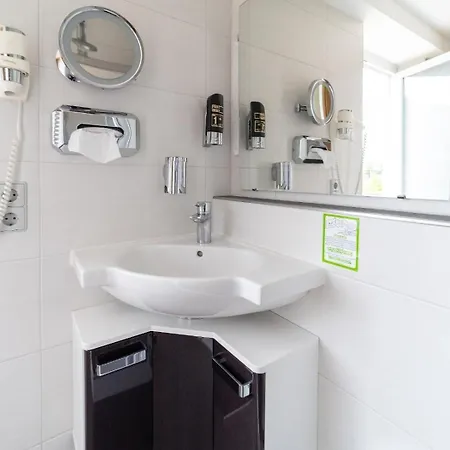 Gaestehaus Cafe Heck Titisee-Neustadt