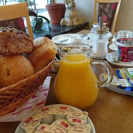 Oda ve Kahvaltı Gaestehaus Cafe Heck